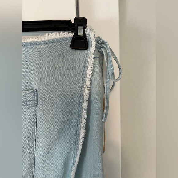 Splendid Chambray Denim Mini Wrap Skirt Light Blue - Picture 6 of 12